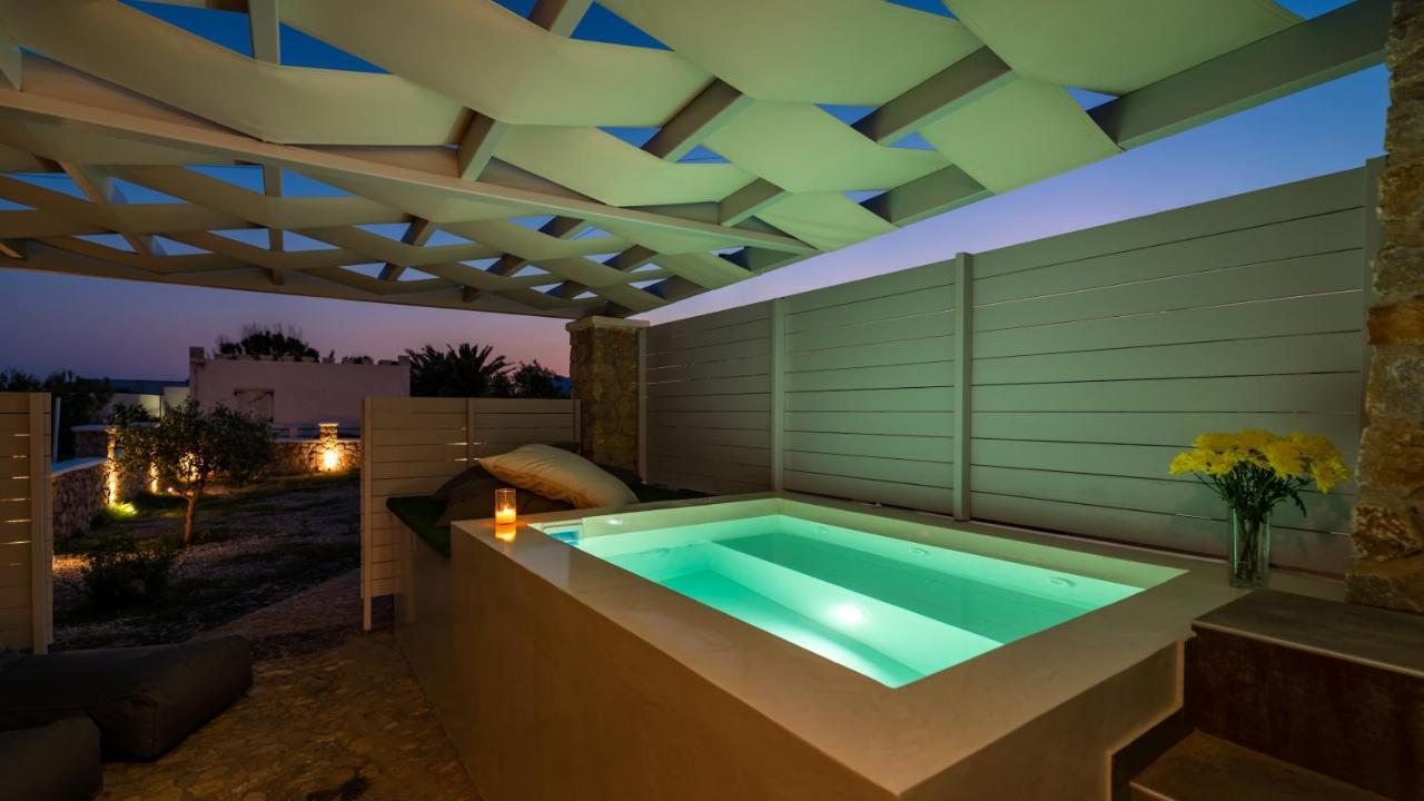 Kasteli Suites Perissa Exterior foto